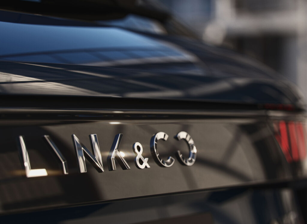 LYNK&CO 01