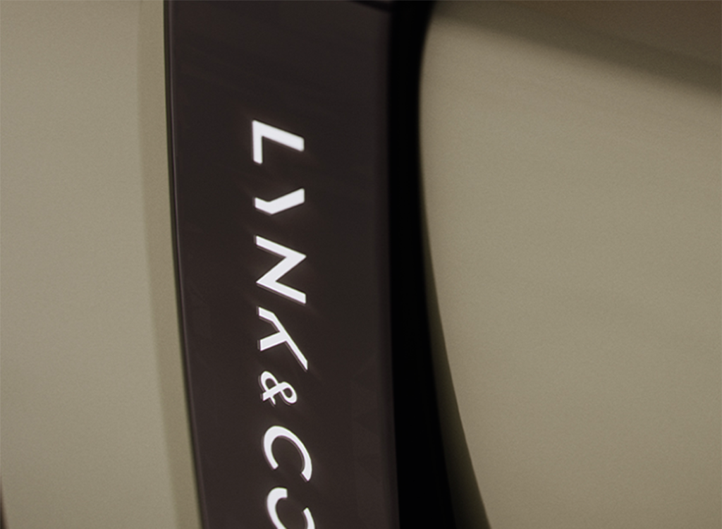 LYNK&CO 08